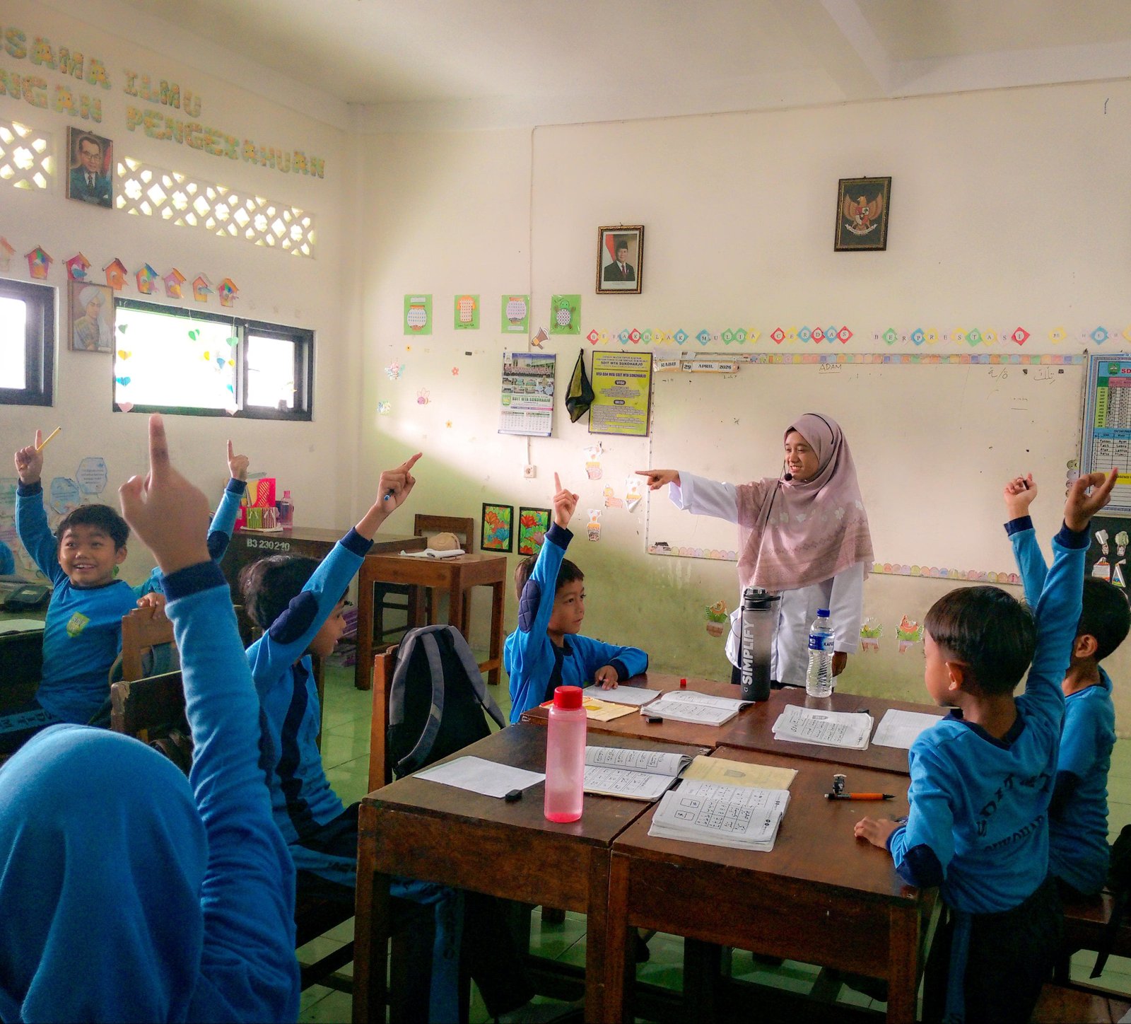 Pemanfaatan Teknologi Praktis dalam Pembelajaran Kelas 2