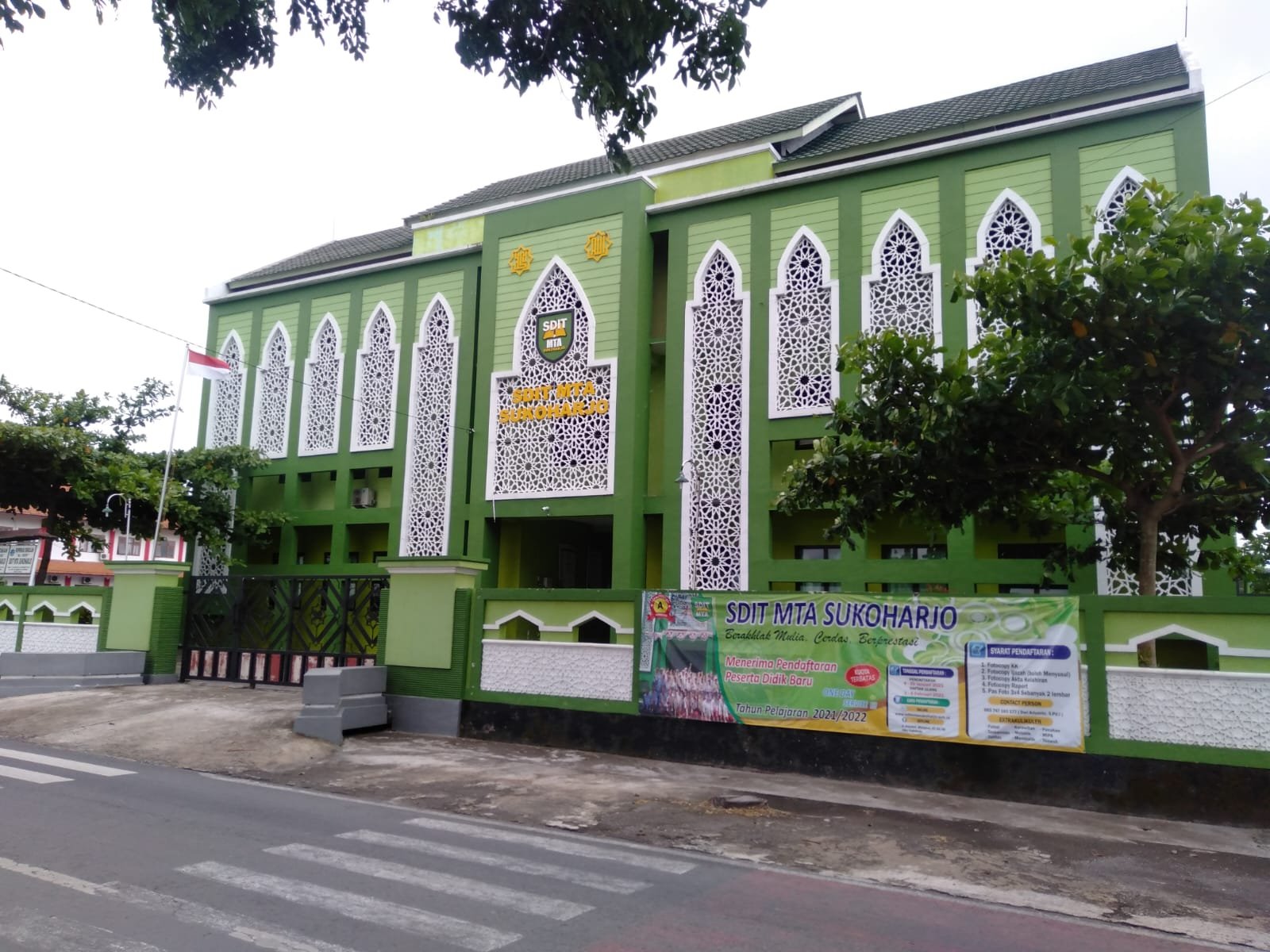 Mewujudkan Generasi Robbani yang Berakhlak Mulia
